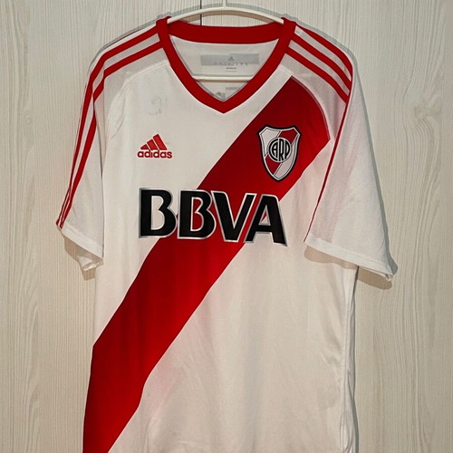 River Plate authentic jersey 2016-2017 season like new, size medium
