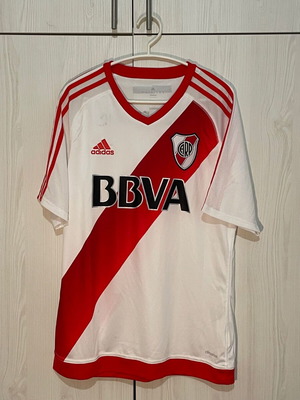 River Plate authentic jersey 2016-2017 season like new, size medium