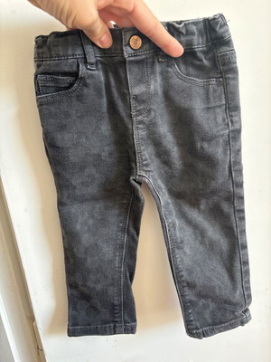 Jeans 12-18 months 86 black like new