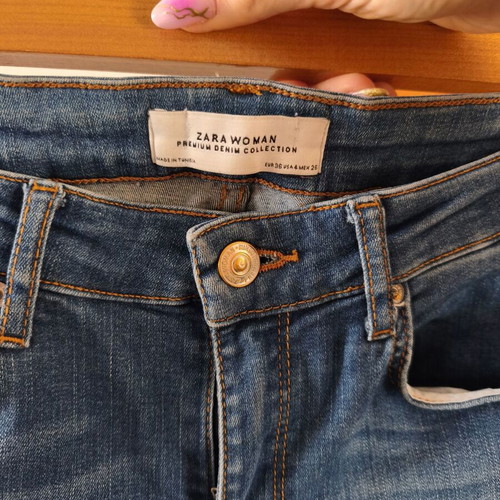 Zara women's straight-leg jeans like new, mid-rise, blue, size S