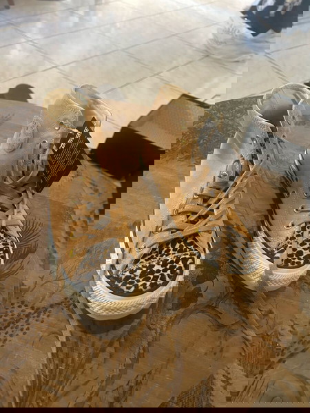 Δερμάτινα converse νούμερο 38 αφόρετα