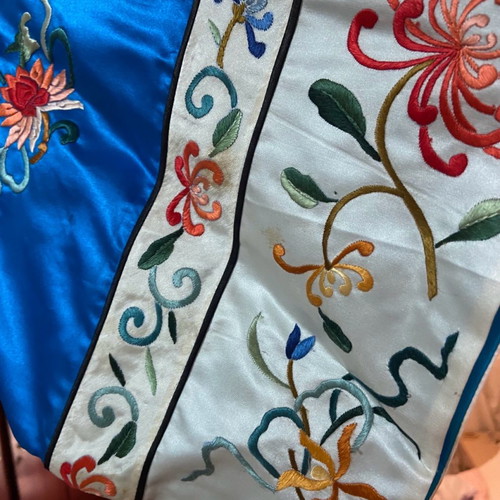 Silk kimono new with embroidery blue size M