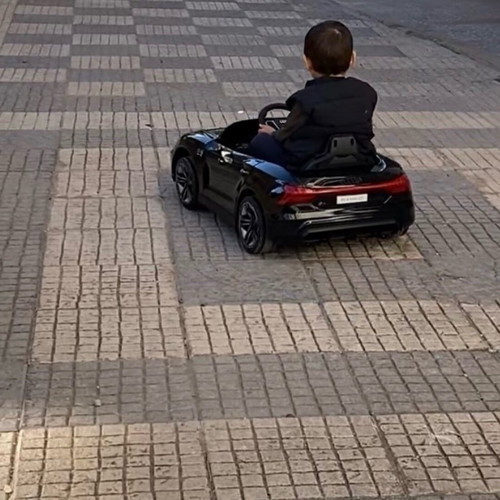 Audi RS E TRON GT children's electric car used