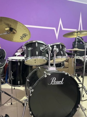 Pearl Roadshow σετ ντραμς με κάσα 22 ιντσών και πιατίνια
