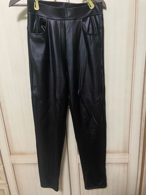 Leggings with leather effect like new, elastic with warm lining, size M