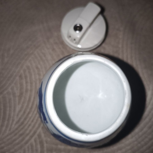Vintage Jingdezhen Porcelain Table Lighter Blue & White