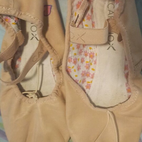 Ballet items like new for 8-9 years with leotard, skirt, leg warmers and shoes