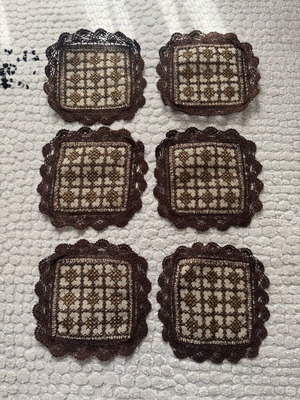Vintage coasters/doilies with lace and decorative beads like new