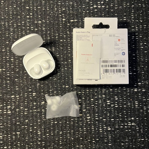 Redmi Buds 6 Play headphones like new with charger and accessories