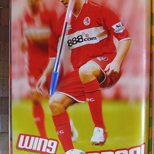 Match Football Magazine issue 21-27/2/2007 like new with Manchester United poster