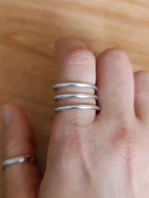 Adjustable ring new made of aluminum wire silver