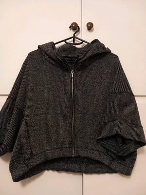 A.L.E. cardigan like new, size M, black and gray