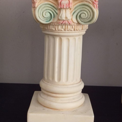 Alabaster decorative columns of ancient Greek type like new, set of 2