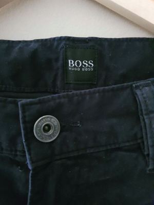 Hugo Boss men's black jeans W34 L40 like new, slim straight fit