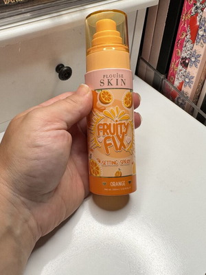 Plouise Fruit Fix Setting Spray new