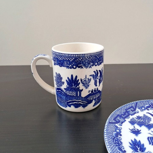 Tajimi collectible cup and plate like new