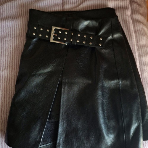 Bershka leather skirt black size XL like new