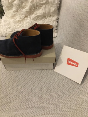 ΠΑΙΔΙΚΑ ΜΠΟΤΑΚΙΑ ΓΙΑ ΑΓΟΡΙ Clarks no 28