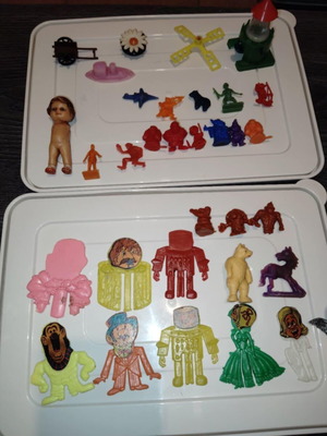 Παιχνιδάκια δεκαετίας 60-70 μεταχειρισμένα, όλα μαζί