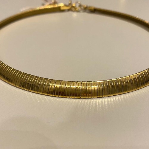 Gold plated necklace like new