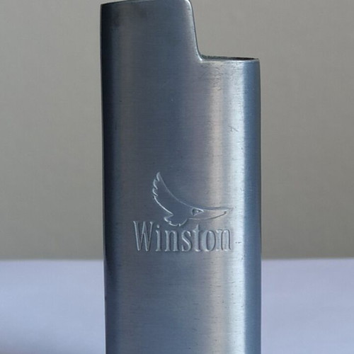 Winston collectible metal lighter case like new