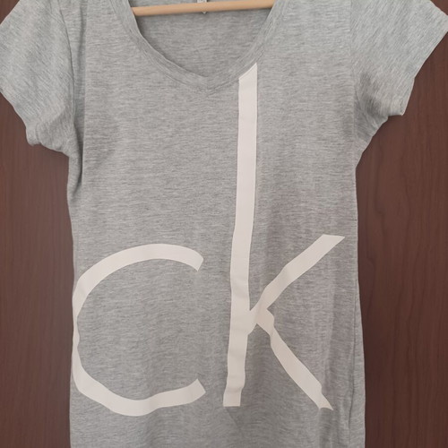 Calvin Klein T-shirt like new, XS, white and grey