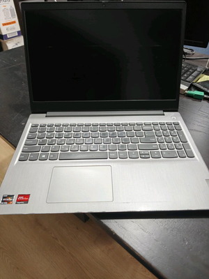 Lenovo Laptop για ανταλλακτικά μεταχειρισμένο με Ryzen 7, SSD, RAM