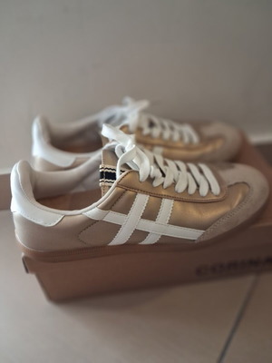 Corina sneakers new, gold with beige, size 39