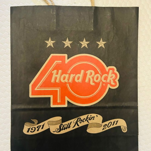 Branded gift bags pack of 12 like new