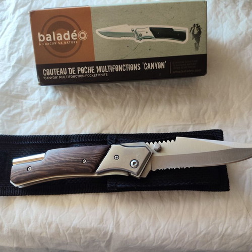 Baladéo Canyon multifunction pocket survival knife with wood handle