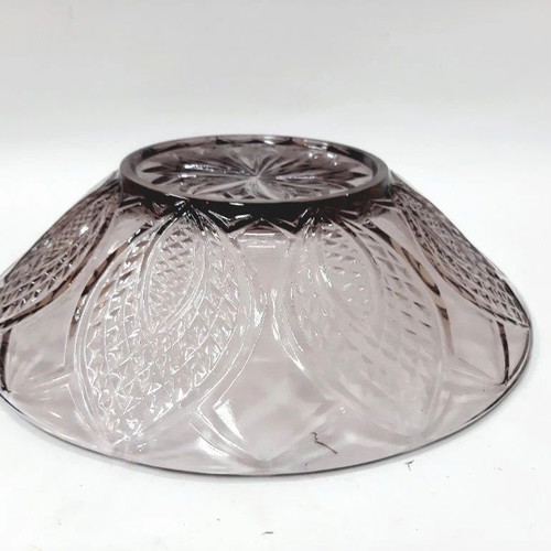 Vintage purple glass fruit bowl like new