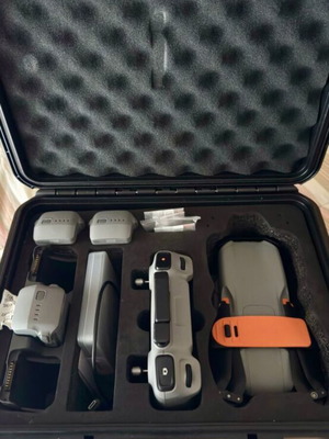 DJi Air 3 Fly More Combo drone with accessories