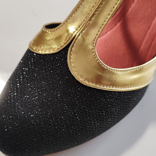 Dance shoes new, size 39.5, black with gold details