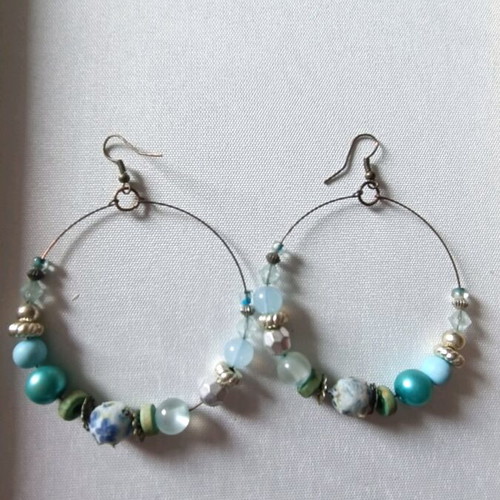 Handmade long earrings with stones like new, turquoise