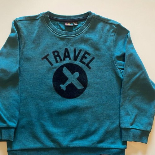 Children's petrol sweatshirt with embossed TRAVEL design and airplane, size 8