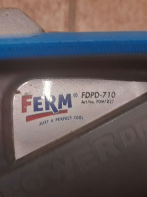 FERM Κρουστικό Δράπανο 710W Καινούργιο