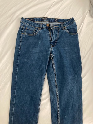Battery Nutrition jeans like new, size M, blue