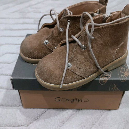 Children's Anatomical Shoes like new, size 23