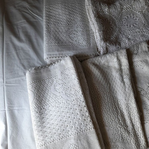 Summer Handmade Throws like new, pack