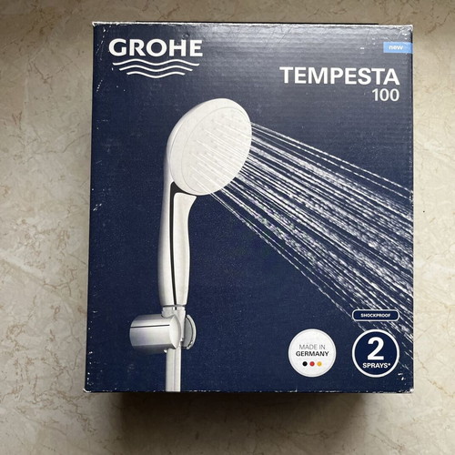 Grohe Tempesta 100 Shower Set new with handset, hose and holder
