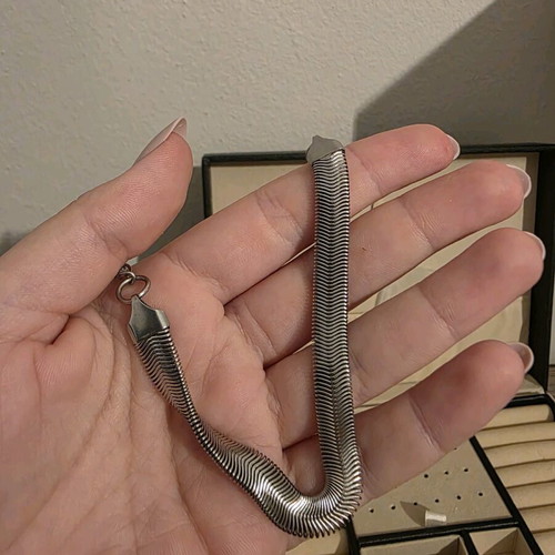 Stainless steel snake chain bracelet like new, silver