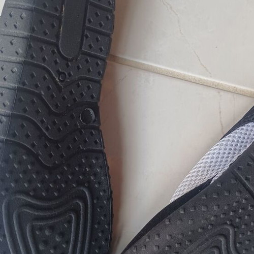 Water shoes unisex, new, size 38, black