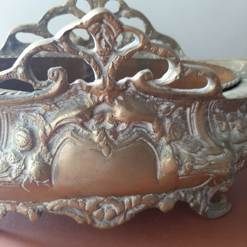 Antique bronze Art Nouveau gondola with resin tray, like new