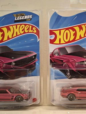 Hot Wheels 2026 Legends Tour 1969 Ford Mustang Boss 302, new, set of 2