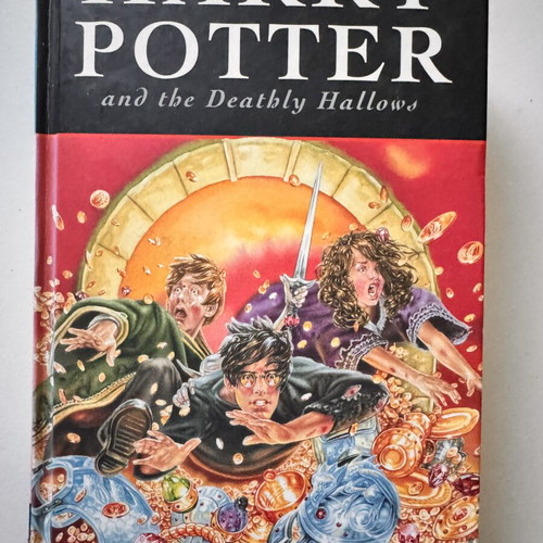 Harry Potter and the Deathly Hallows First Edition hardcover book, Bloomsbury