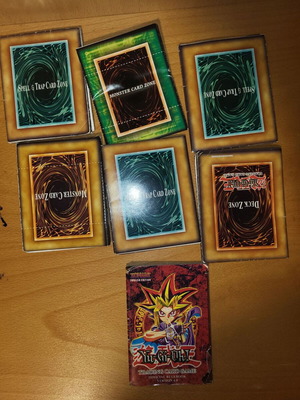 Yu-Gi-Oh Official Rulebook Version 4.0 και 6 Duel Disk Επιτραπέζια Ταμπλό μεταχειρισμένα