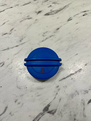 Coolant Expansion Tank Cap 3B0121321 Audi VW like new