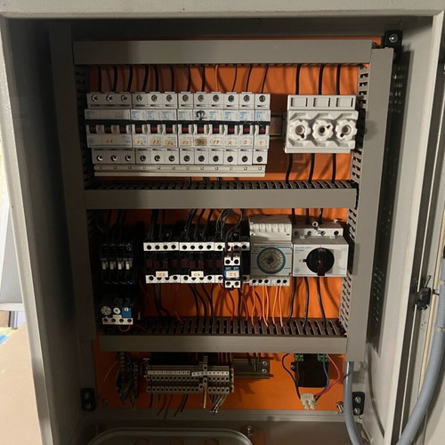 Control panel used for large freezer room
