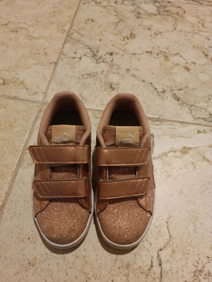 Puma sneakers size 32 bronze-pink like new