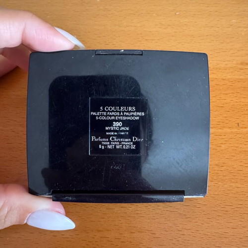 Dior five-color eyeshadow palette 390 Mystic Jade used